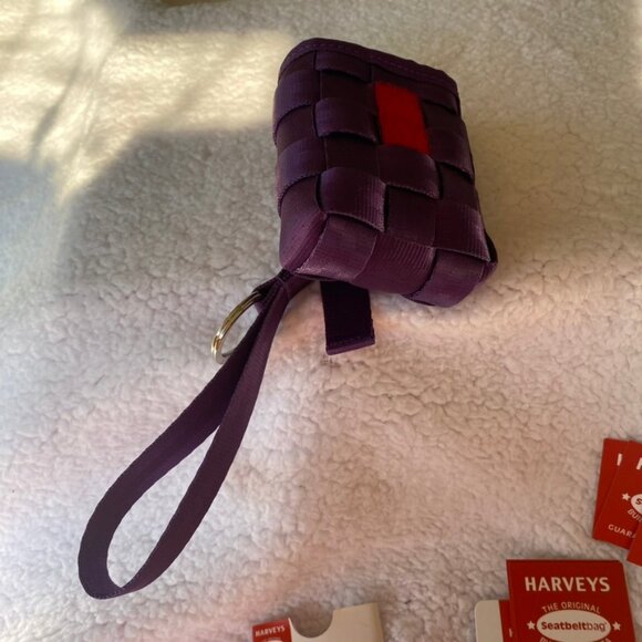 New with tags Harveys Seatbelt keychain bag in Mulberry - Picture 7 of 15